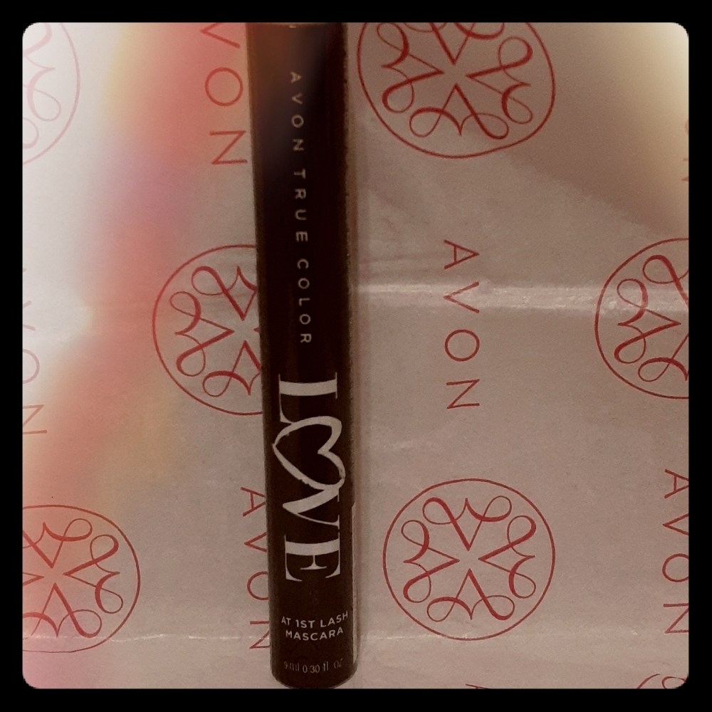 AVON True Color Love At 1st Lash Mascara